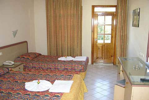 Hotel Orlando for Sale-buy-hotel-in-usabedroom